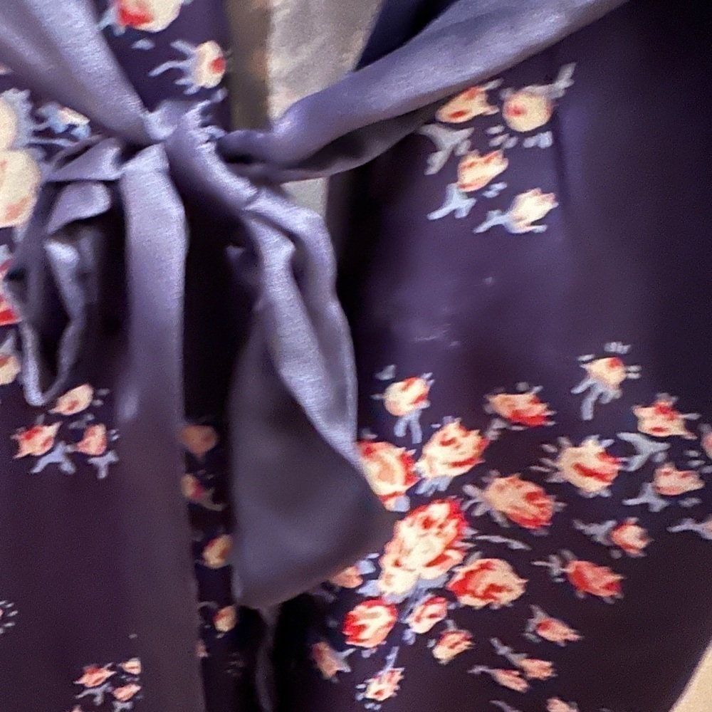 Morgan Lane Floral Robe Size L/XL - Picture 7 of 9